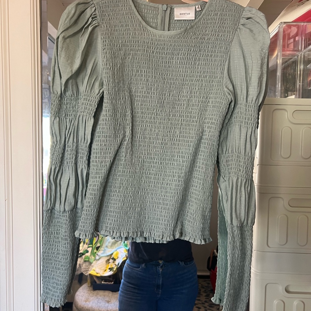 Green Smocked Puff Sleeve Ruffled Blouse